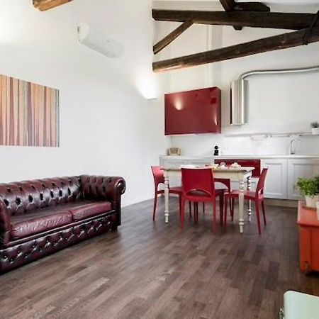 Red Appartamento Immerso Tra Le Mura Bolognesi Kültér fotó